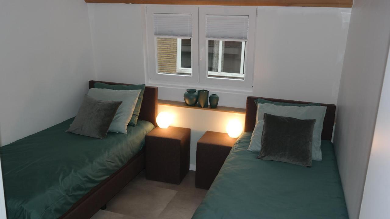 The Rooftop - A Trendy New With Airconditioning, Large Terrace & Free Parking Ostend