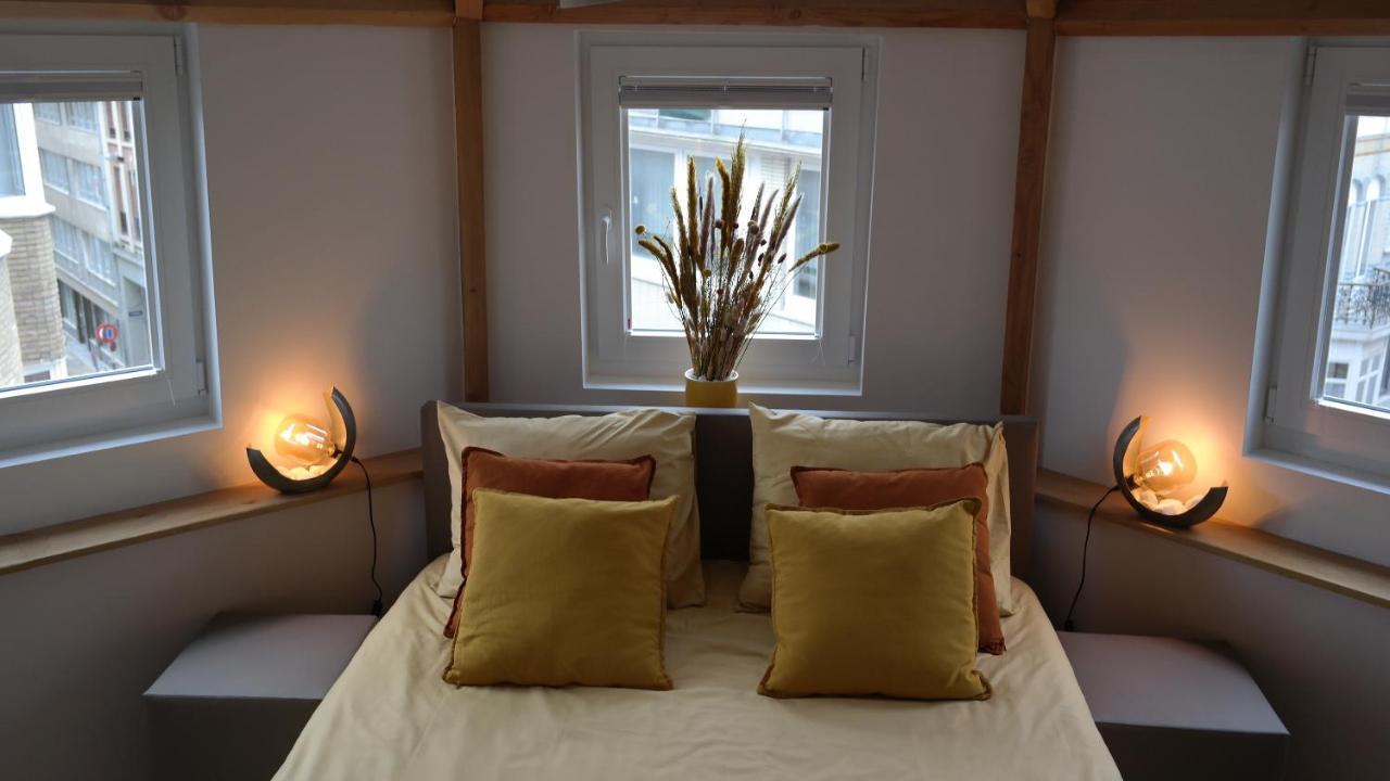 The Rooftop - A Trendy New With Airconditioning, Large Terrace & Free Parking Apartment Ostend