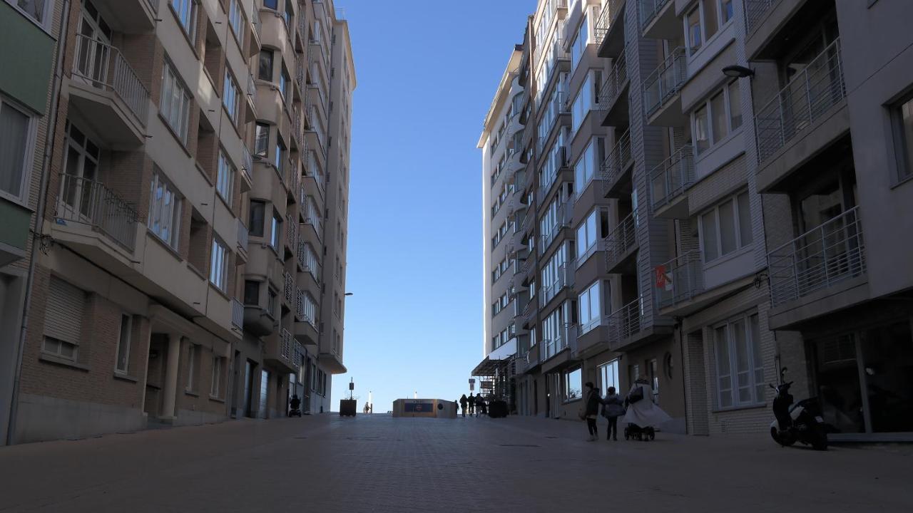 The Rooftop - A Trendy New With Airconditioning, Large Terrace & Free Parking