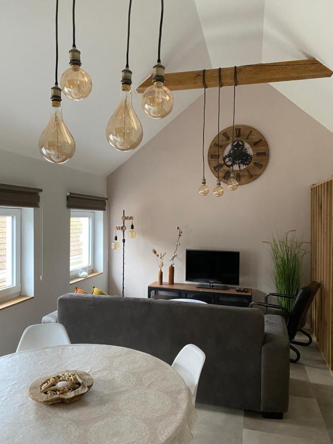 The Rooftop - A Trendy New With Airconditioning, Large Terrace & Free Parking Apartment